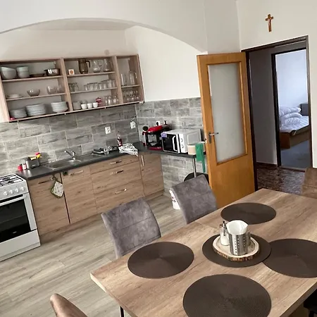 U Zastavky Homestay